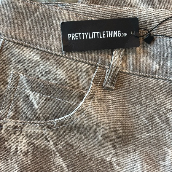 PrettyLittleThing Earthy Tie-Dye Cargo Pants - Picture 6 of 10